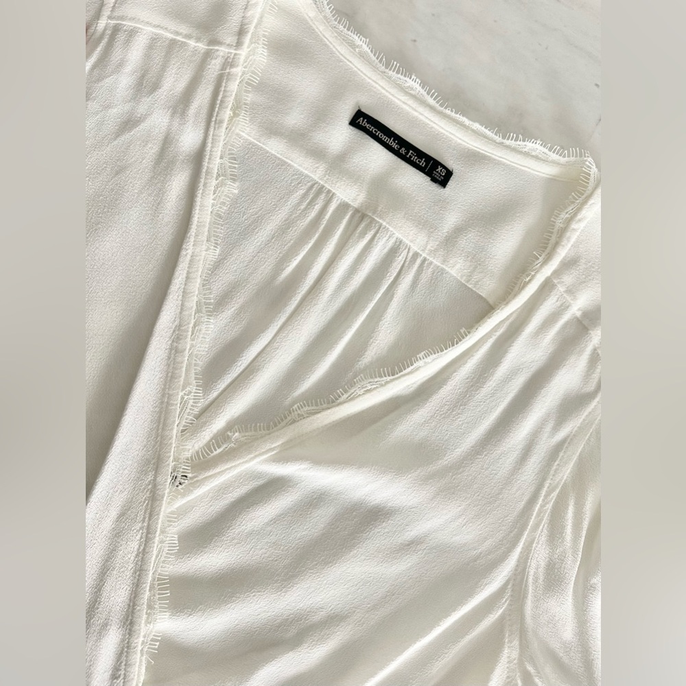 Abercrombie White Lace Wrap Long Sleeve Top Small